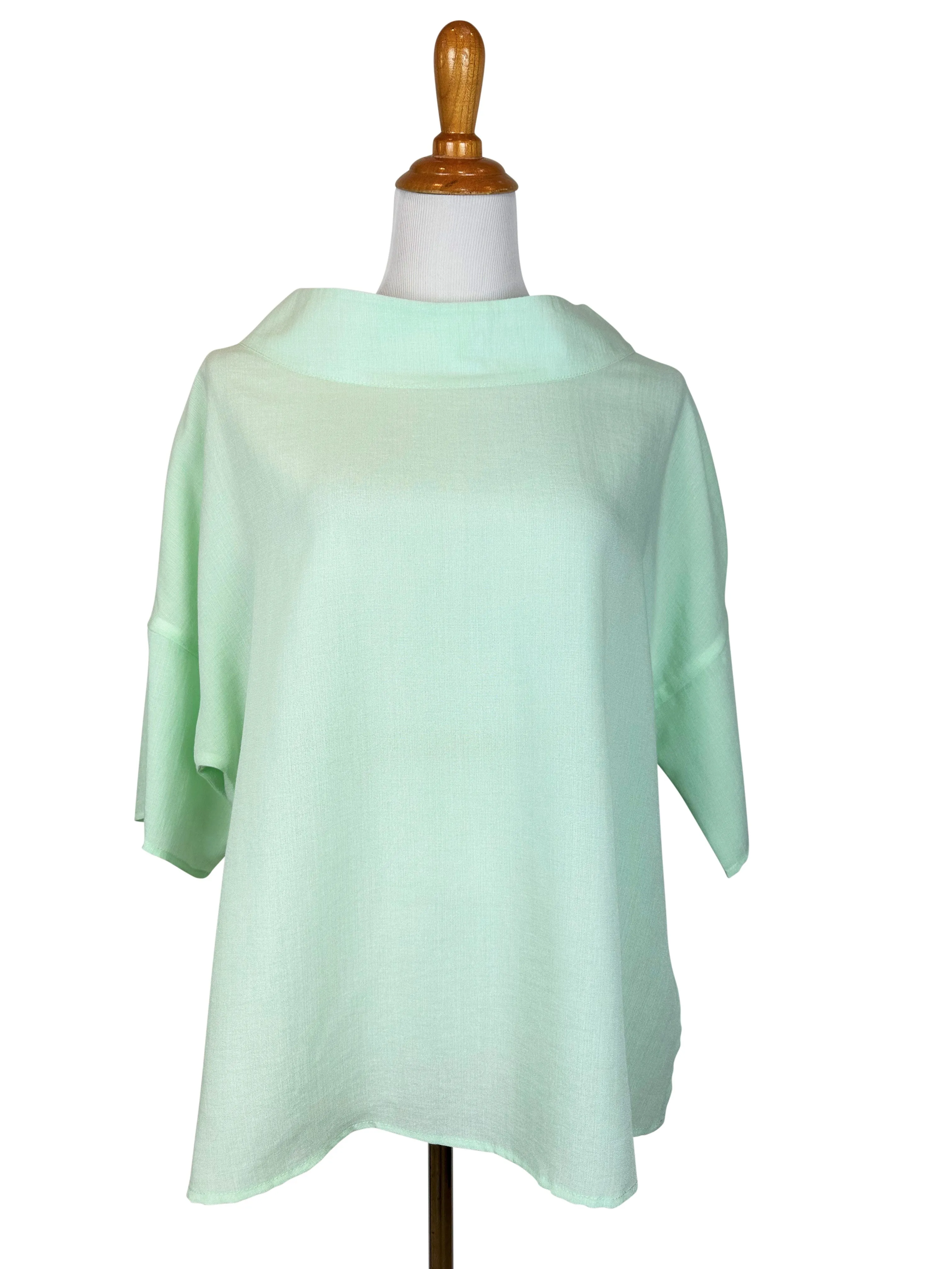 AA374 - Mila Linen Pullover Top