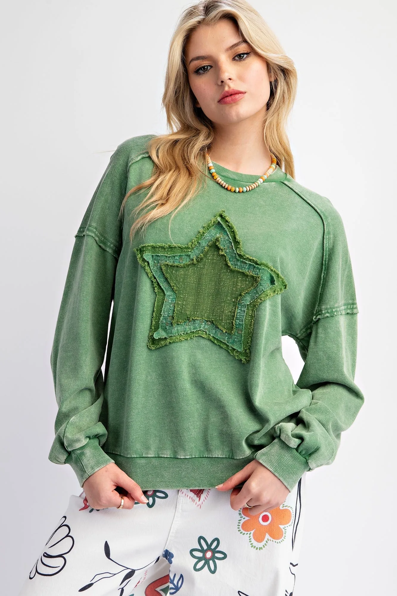 Easel Star Patch Terry Pullover